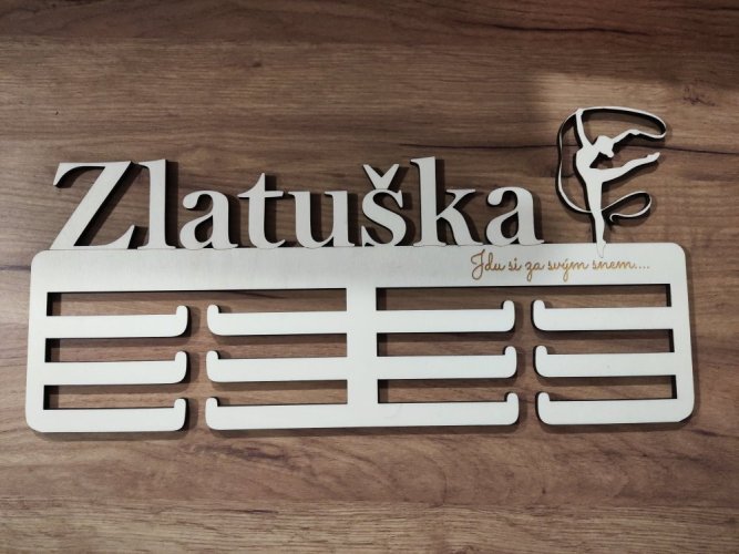 Věšák na medaile - vlastní návrh