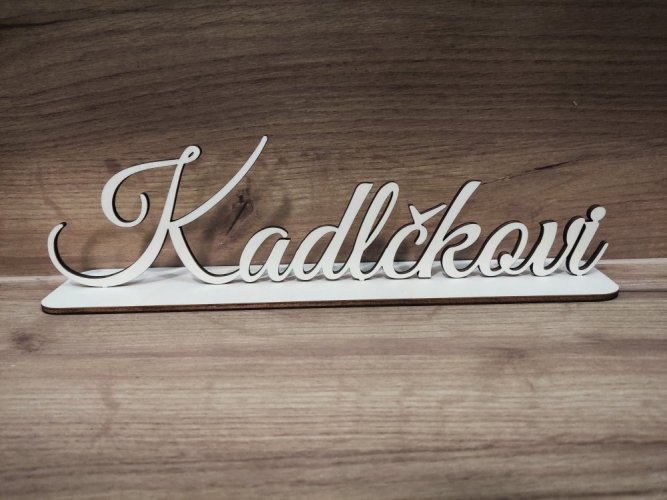 Příjmení na podstavci 2