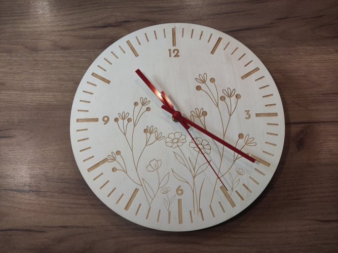Hodiny s květy