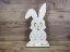 Zajíček na podstavci