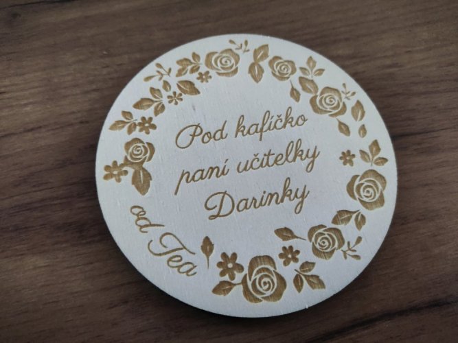 Podtácek pro učitelé s květy