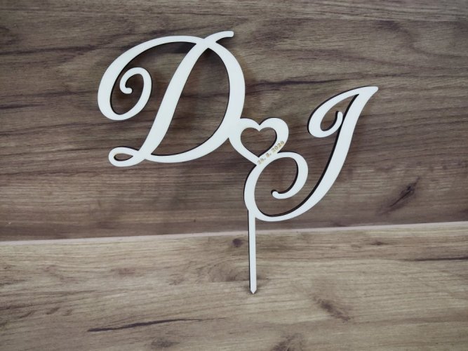 Zápich na dort s iniciály a datumem