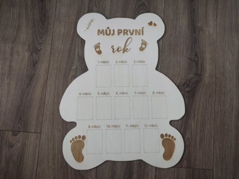 Dřevěný medvídek na fotografie