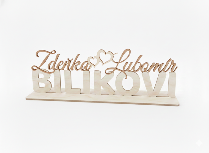 Svatební jmenovka na stůl se srdíčky