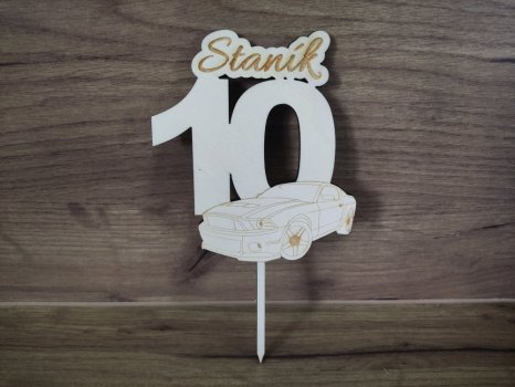 Zápich na dort s autem a jménem