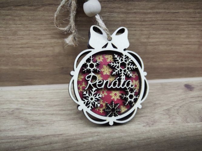 Vánoční ozdoba se jménem Šárka