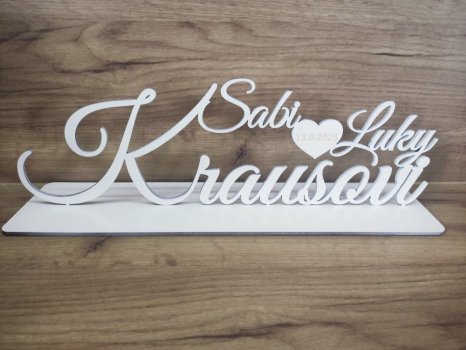 Svatební jmenovka na stůl s datumem