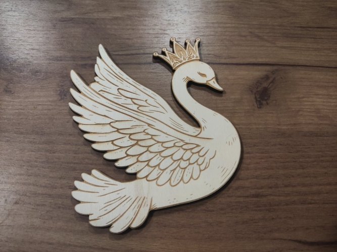 Dřevěná labuť Lily