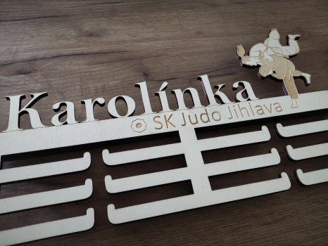 Věšák na medaile ženské judo