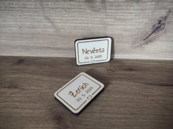Jmenovka na stůl obdélník se srdíčkem