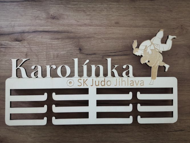 Věšák na medaile ženské judo