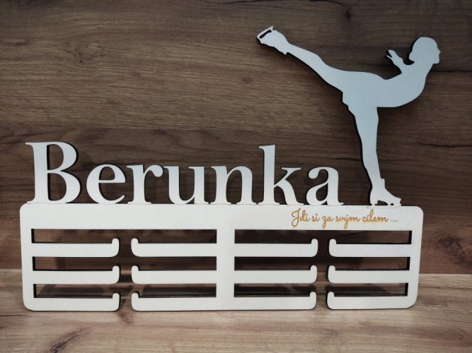 Věšák na medaile krasobruslení