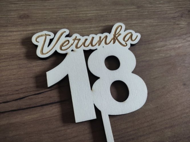 Zápich na dort číslovka se jménem