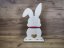 Zajíček na podstavci